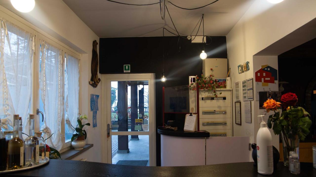 Albergo San Giovanni Сасело Екстериор снимка